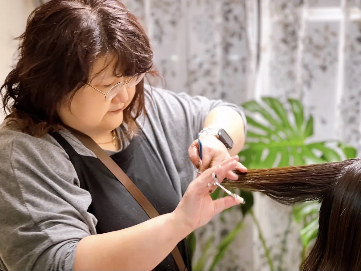 Rie｜Hair Salon Valerie スタッフ